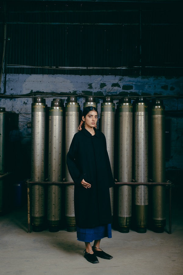 Nain Coat, in Black