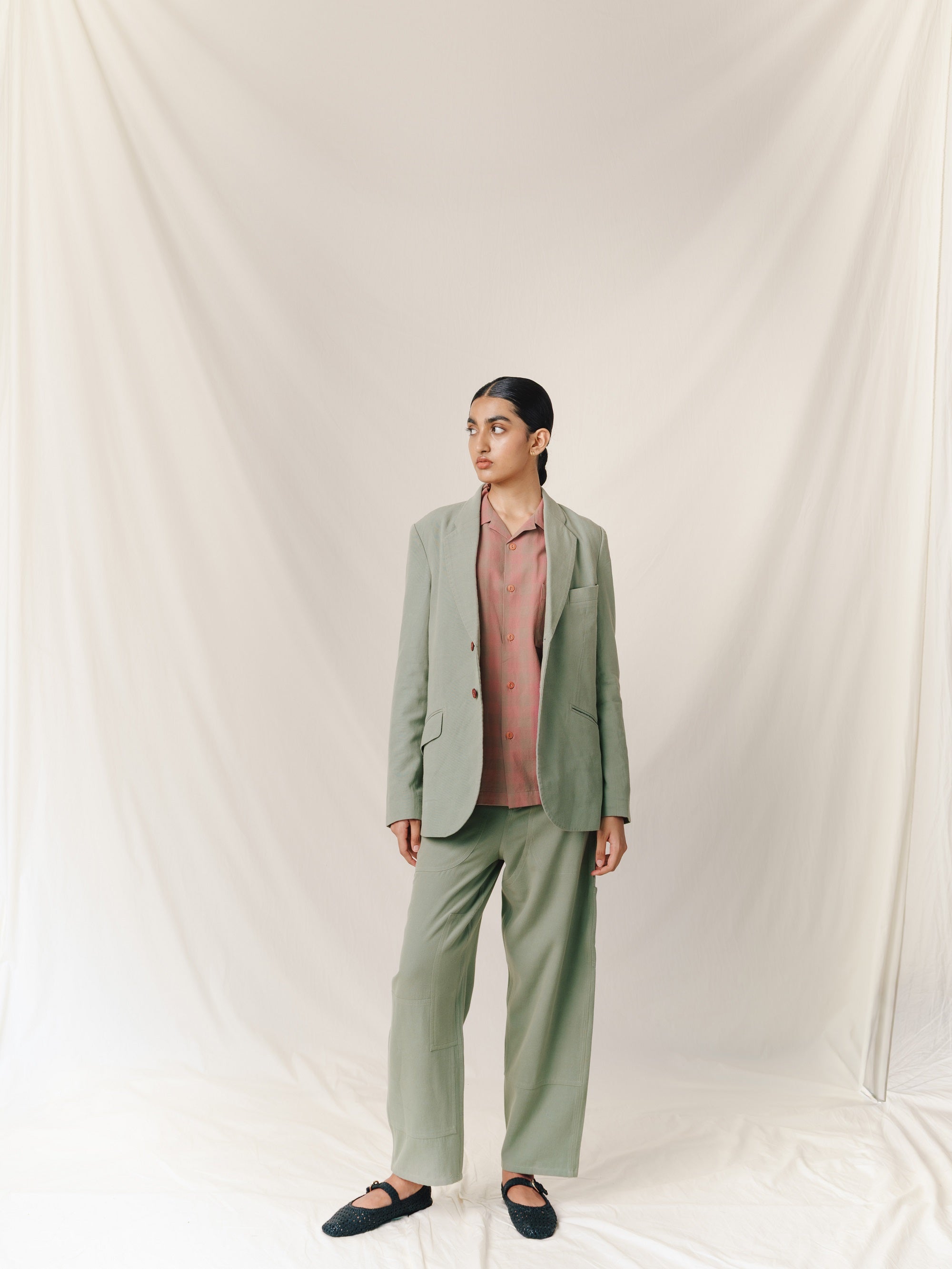 Asari Pant, in Greenstone