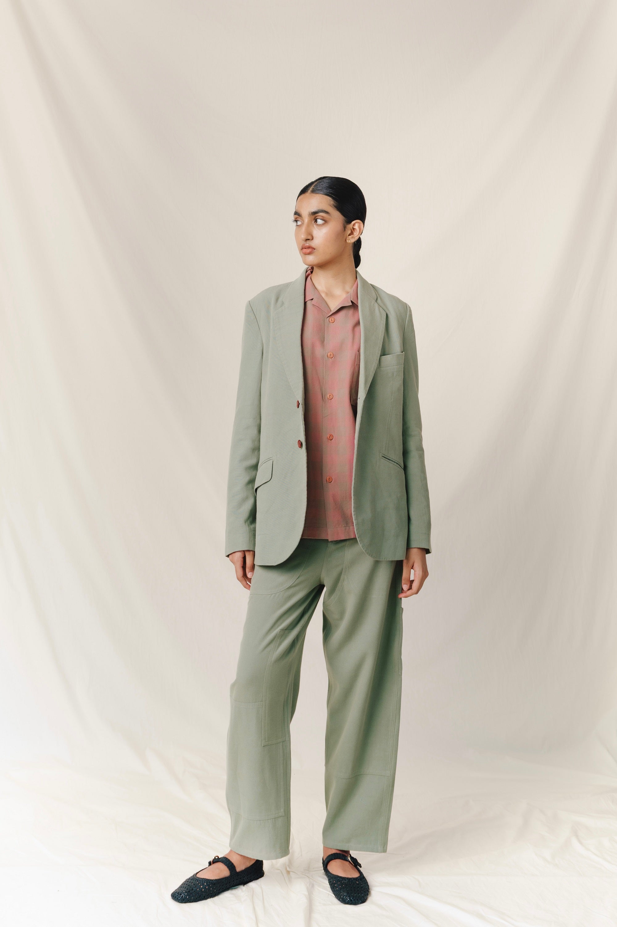 Asari Pant, in Greenstone