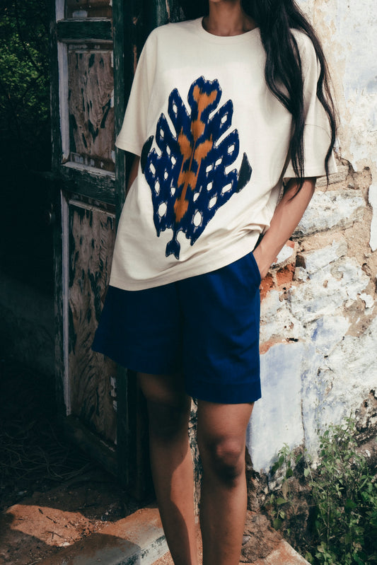 Sne Shorts, in Indigo